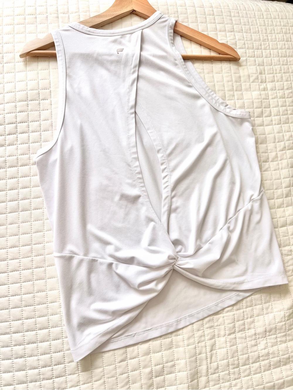 Fabletics White Athletic Tank - Picture 4 of 5